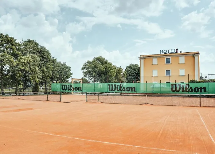 Cumulus Отель 3*